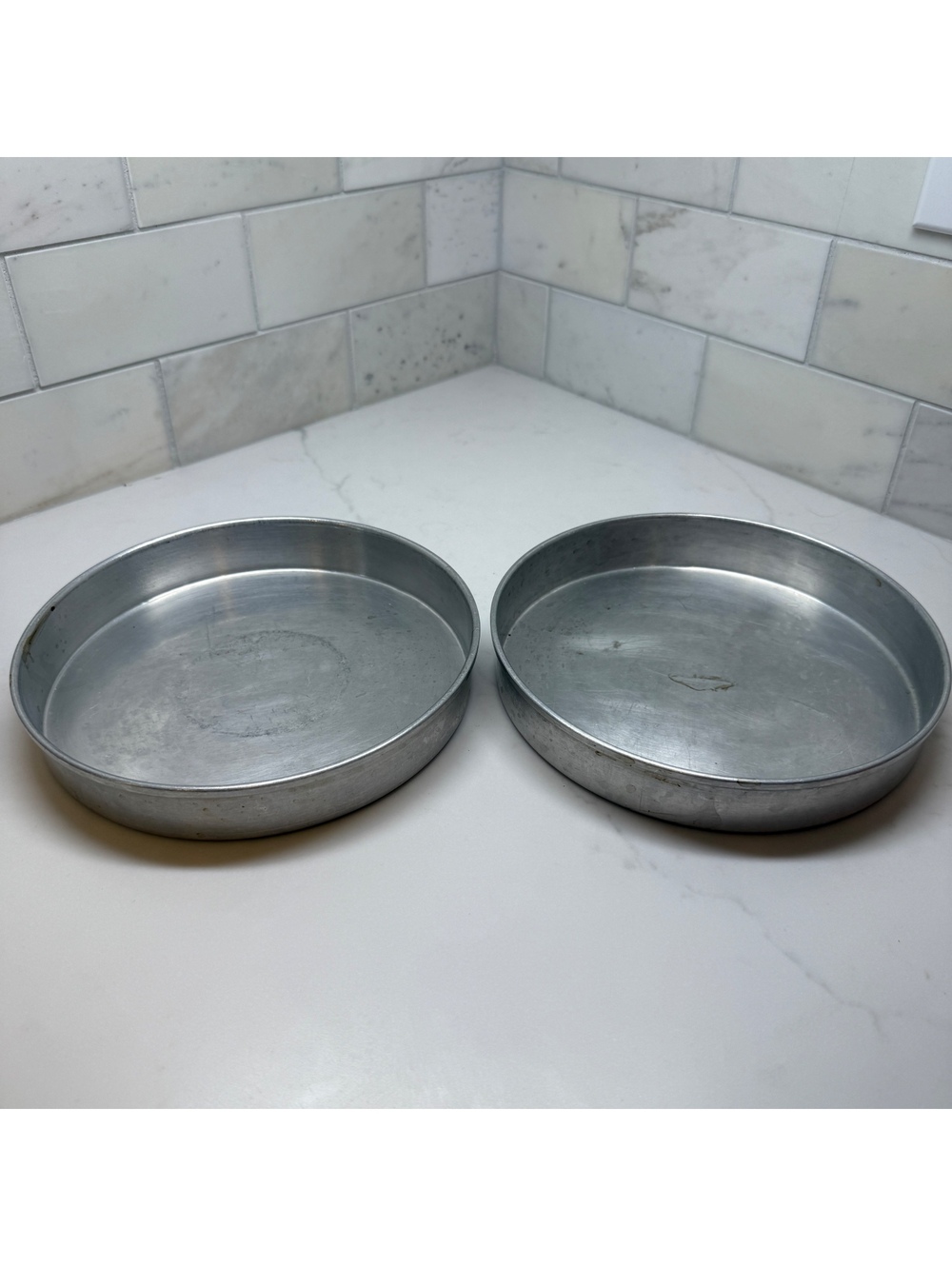 WEAR EVER Aluminum Round Layer Cake Pan #2713 8" by 1.5"-Set of 2 Vintage